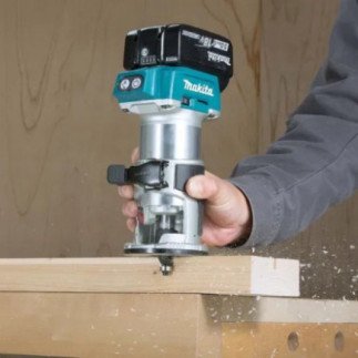 Recortadora 18 V + Bateria 5 A + brocas Makita DRT50STX12