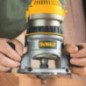 Router 1/2" y 1/4" 1,300 W 24,500 rpm DEWALT DW616 Router 1/2" y 1/4" 1,300 W 24,500 rpm DEWALT DW616