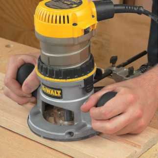 Router 1/2" y 1/4" 1,300 W 24,500 rpm DEWALT DW616