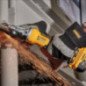Esmeriladora Angular 4-1/2" Inalámbrica 20V DEWALT DCG413P2-B3