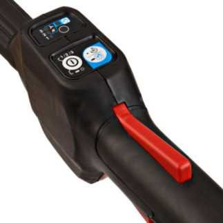 Desbrozadora 10" 36 V + 2 baterías 18 V 5 A + cargador Makita DUR368LPT2