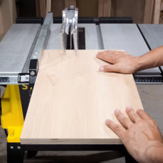 Sierra de Banco 10" 1,800 W 4,800 rpm + base STANLEY SST1801-B3