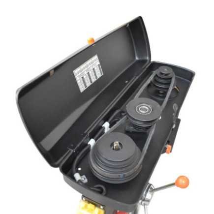 Taladro de Banco 1/2" 250 W 740-3,140 rpm 5 velocidades GLADIATOR TB 713/1/120/60