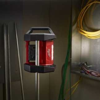 Lámpara Led Inálambrica M18 Rover 1300 Lúmenes Herramienta Sola Milwaukee  2361-20