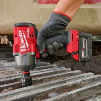 Combo Llave de impacto + esmeriladora + 2 baterías 18 V 5 A