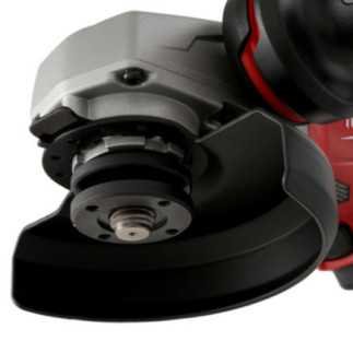 Esmeriladora Angular 5" 2,100 W 9,000 rpm MILWAUKEE 612431