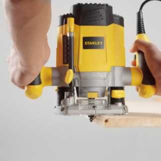Router 1,200 Watts 1-1/3 Hp Stanley SRR1200-B3