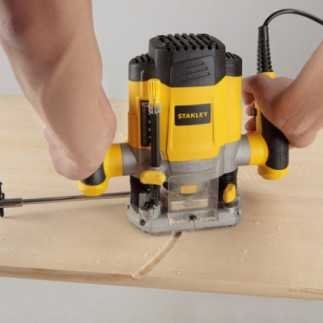 Router 1,200 Watts 1-1/3 Hp Stanley SRR1200-B3
