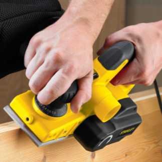 Cepillo Eléctrico 3-1/4" 750 W 16,500 Rpm STANLEY STPP7502-B3