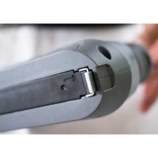 Engrapadora 58" Calibre 18 18 V + Bateria 2 A + Cargador SYN-EG81818C1