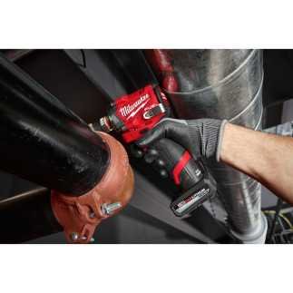 Llave de Impacto Compacta 1/2" 12 V FUEL + 2 baterías + estuche MILWAUKEE 2563-22