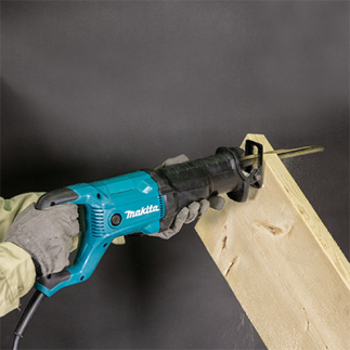 Sierra Sable 1-1/8" 1,200 W 0-3,000 cpm estuche MAKITA JR3051TK