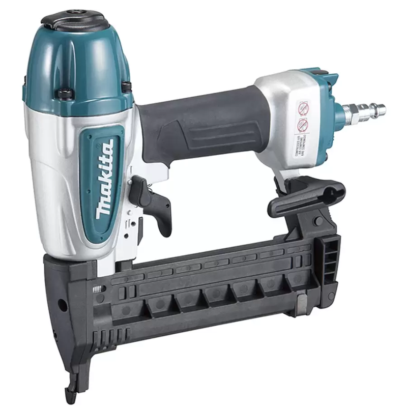 Engrapadora Neumática calibre 18 1/2"-1-1/2" 70-120 Psi + estuche MAKITA AT638A