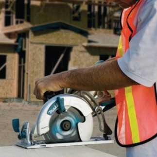 Sierra Circular 7-1/4" 1,800 W 4,500 rpm guarda de magnesio MAKITA 5377MG