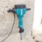 Demoledor vertical hex 1-1/8" 2,000 W 65 J 1,100 gpm AVT MAKITA HM1801