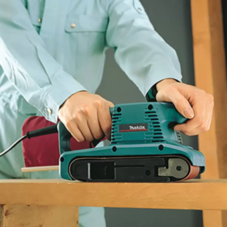 Lijadora de Banda 3" x 18" 650 W 75-270 m/min MAKITA 9911