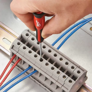 Desarmadores de Precisión 4 piezas MILWAUKEE 48222604