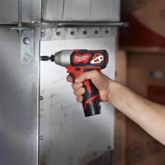 Llave De Impacto 1/4" 12 Volts 2,500 Rpm Milwaukee 2462-22