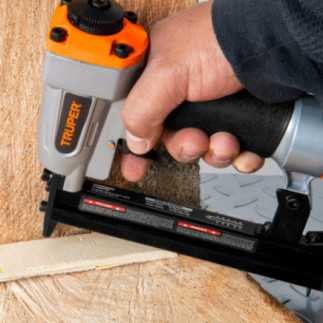 Engrapadora neumatica, calibre 22, TRUPER 13177