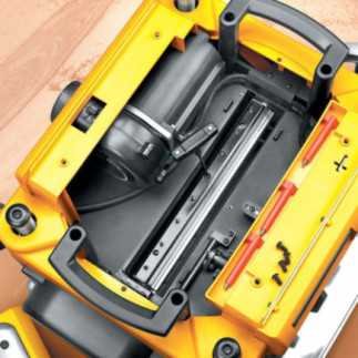 Cepillo 13" 1,905 W 10,000 rpm portátil 2 velocidades DEWALT DW735